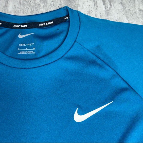Nike Dri-FIT Shirt - Picture 5 of 10